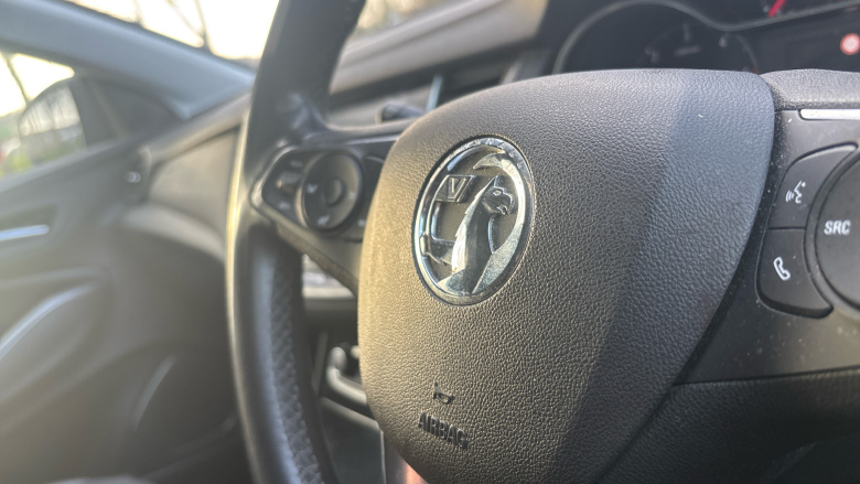 Vauxhall Grandland X 1.6 Turbo D Sport Nav 5dr Auto Diesel Hatchback